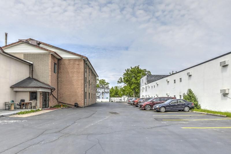 Motel 6 Niagara Falls, On – Near The Falls