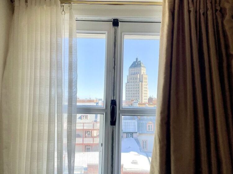 Отель Manoir D Auteuil