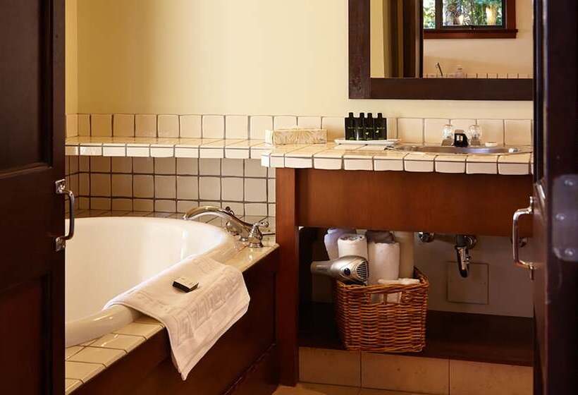 호텔 Middle Beach Lodge