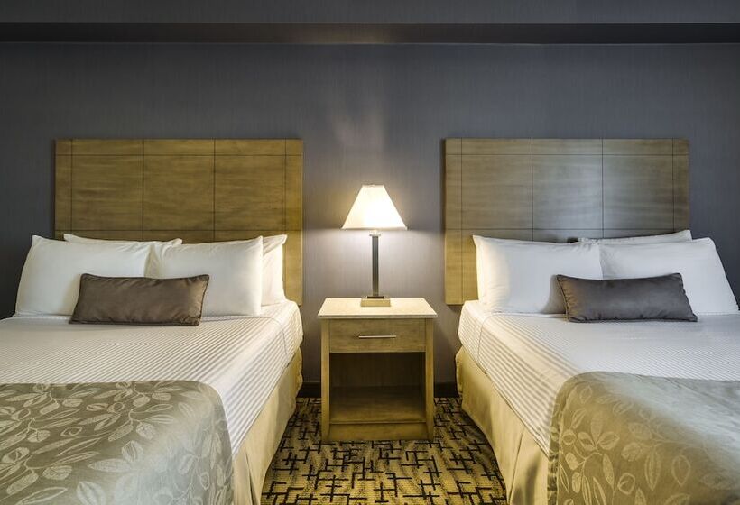 فندق Monte Carlo Inn Oakville Suites