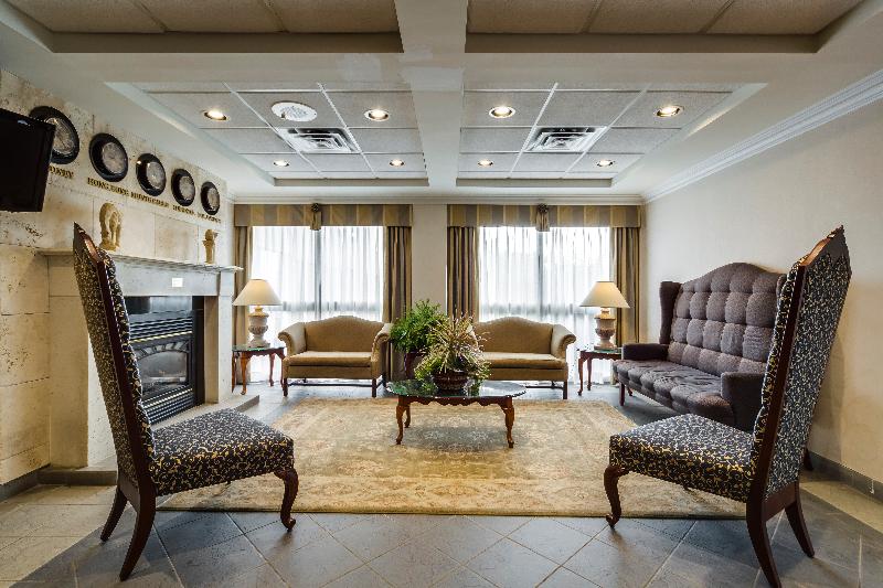 فندق Monte Carlo Inn Oakville Suites