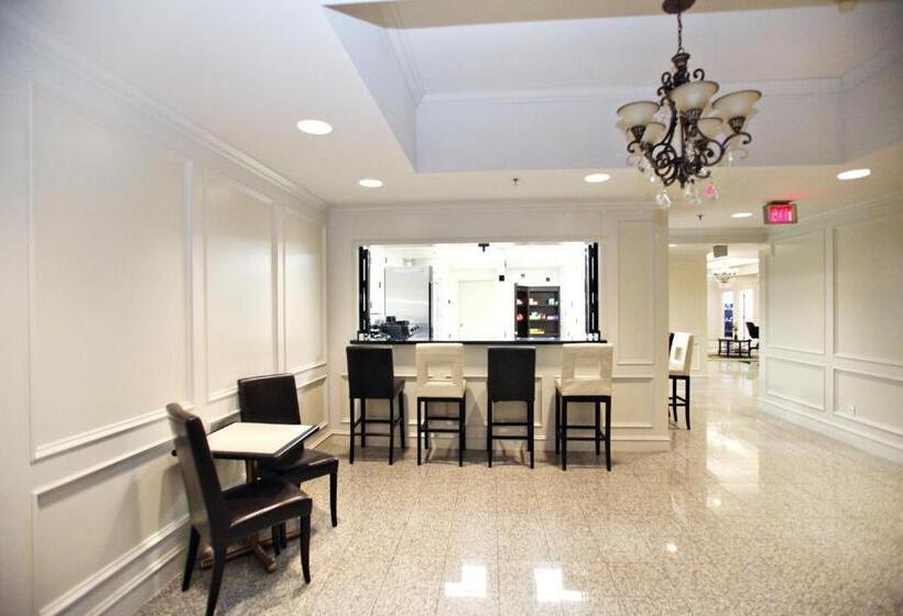 Montecassino Hotel & Suites