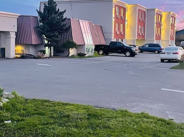 酒店 Niagara Lodge & Suites