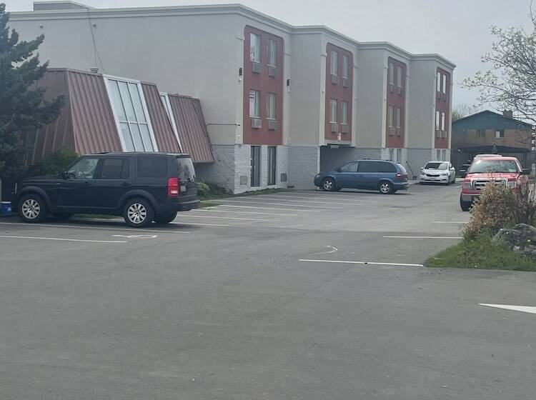 酒店 Niagara Lodge & Suites