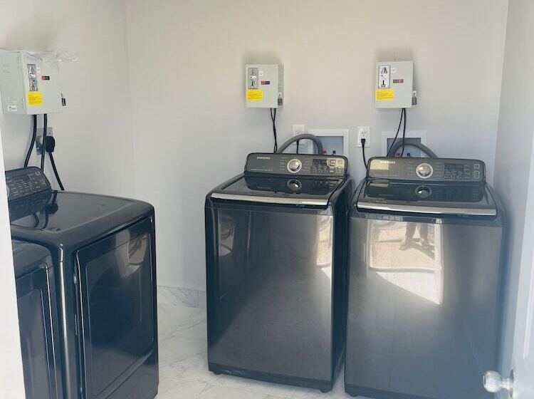 酒店 Niagara Lodge & Suites