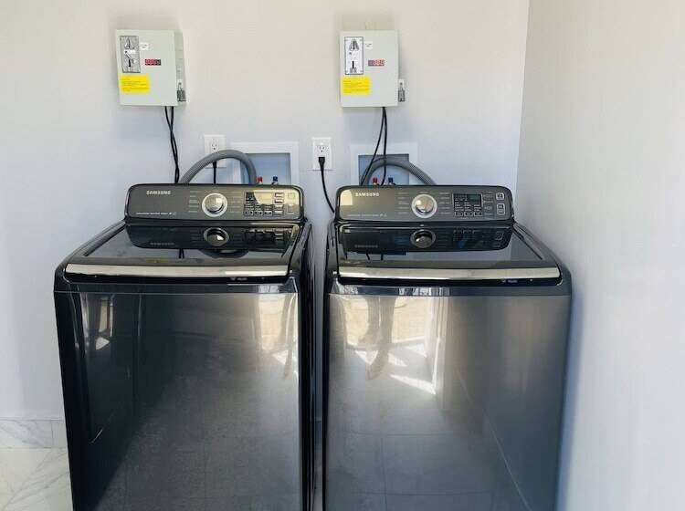 酒店 Niagara Lodge & Suites