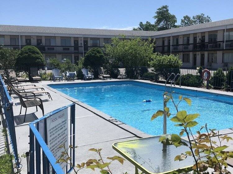 酒店 Niagara Lodge & Suites