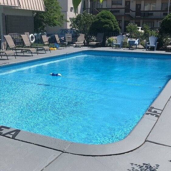 酒店 Niagara Lodge & Suites