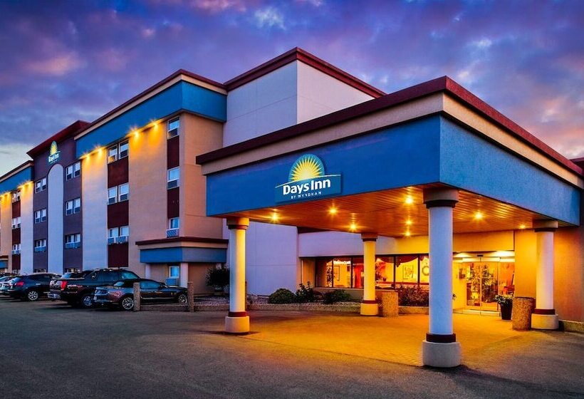 فندق Days Inn & Conference Centre By Wyndham Camrose Norsemen