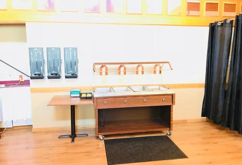 Northern Star Hotel & Convention Center