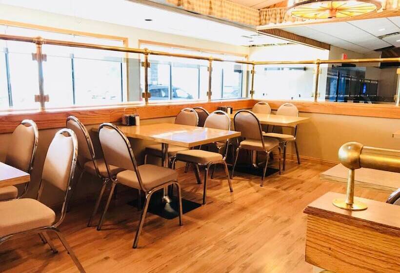 Northern Star Hotel & Convention Center