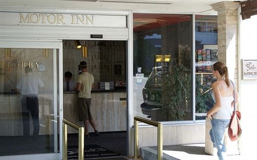 호텔 Paul's Motor Inn