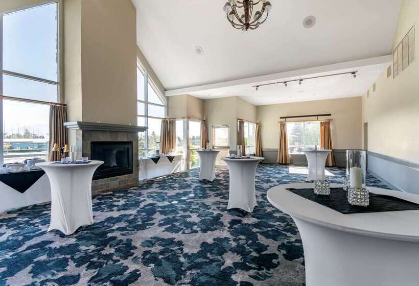 Clarion Hotel & Conference Centre