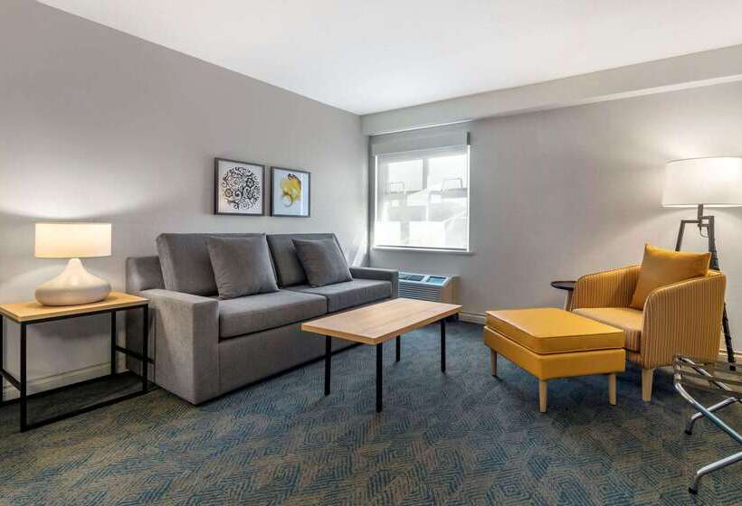 Clarion Hotel & Conference Centre