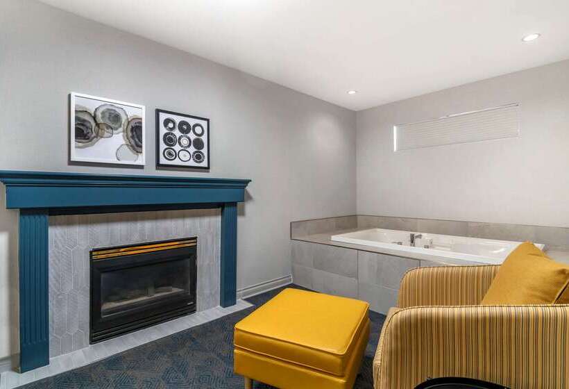 Clarion Hotel & Conference Centre