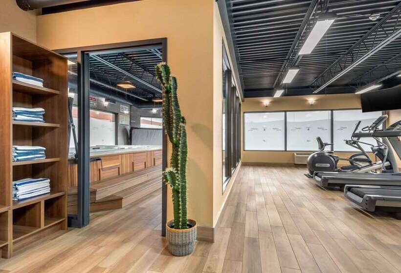 Quality Hotel Dorval Aeroport