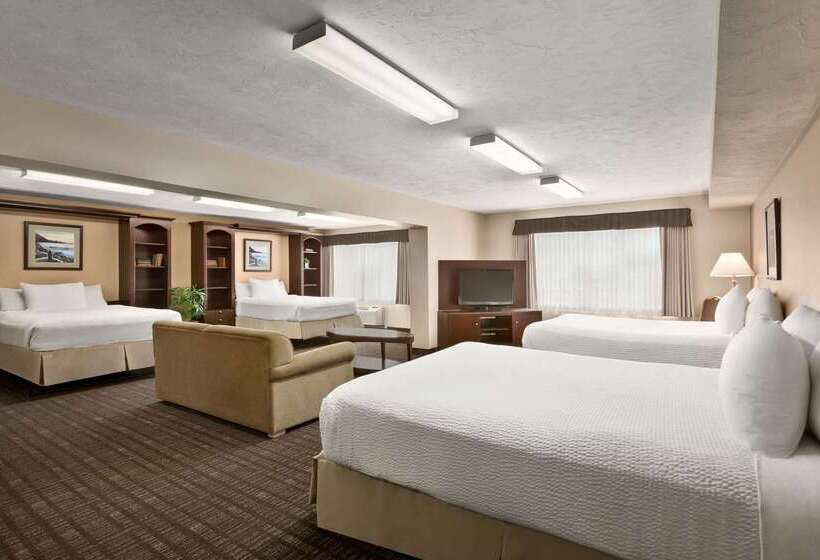 فندق Days Inn & Suites By Wyndham Moncton