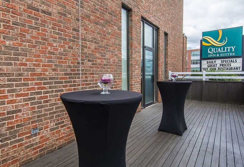 Hotel Quality Inn & Suites Downtown