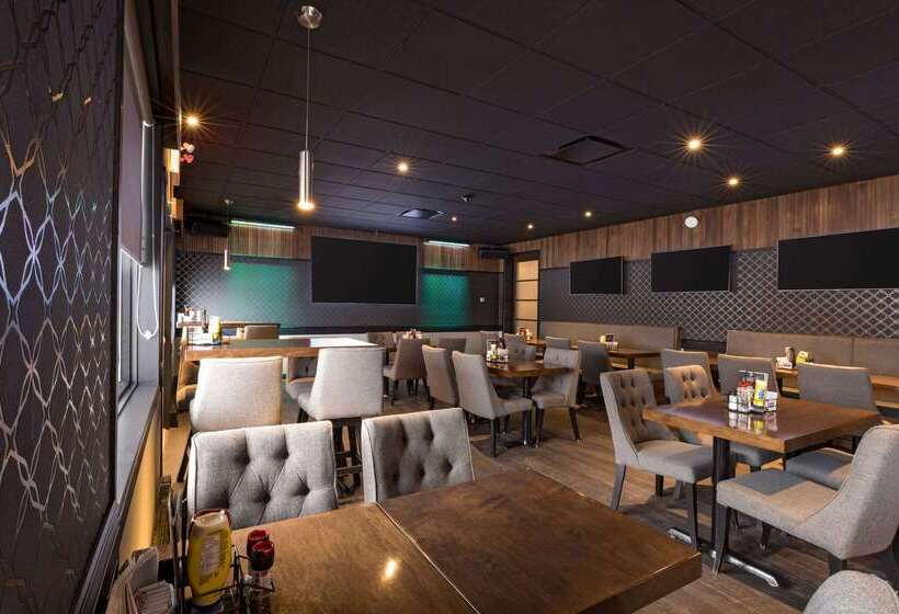 ホテル Quality Inn & Suites