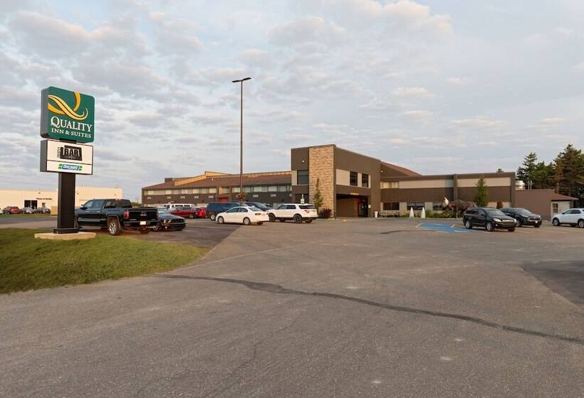 ホテル Quality Inn & Suites