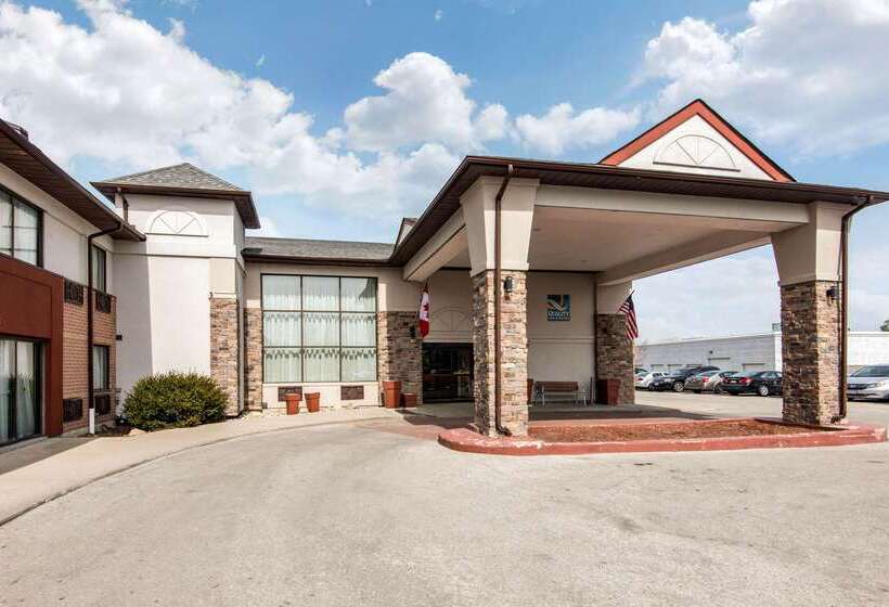 호텔 Quality Inn & Suites 5585 Ambler Drive Mississauga Ontario