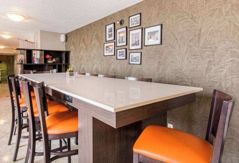 호텔 Quality Inn & Suites 5585 Ambler Drive Mississauga Ontario