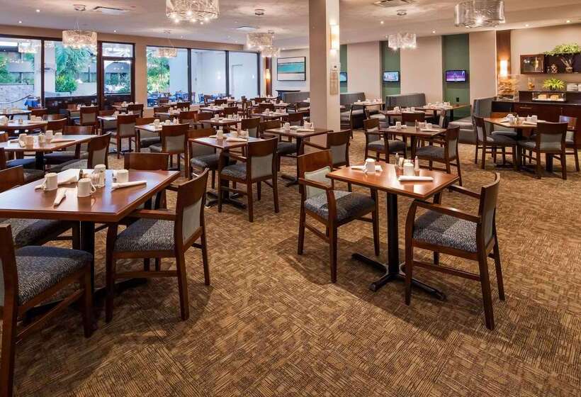 Radisson Hotel Montreal Airport