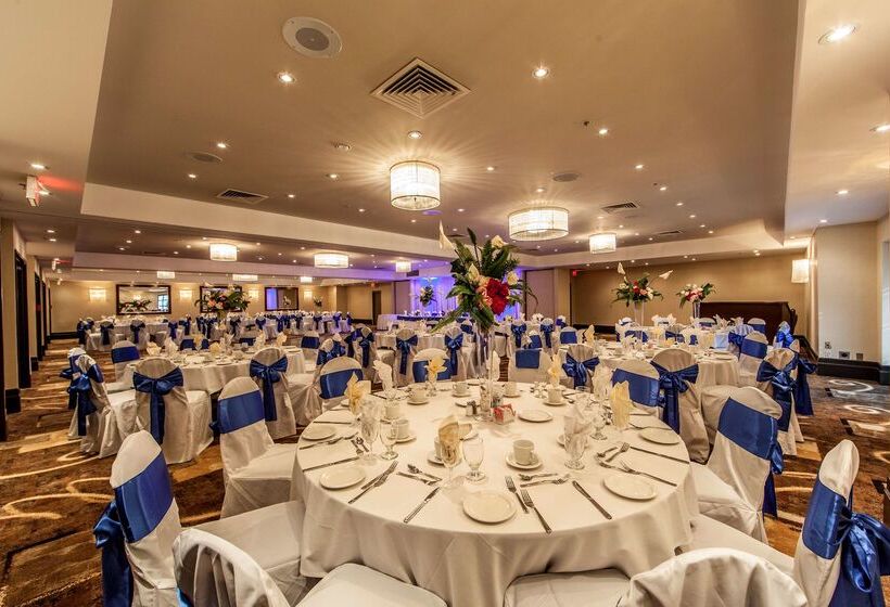 Radisson Hotel Montreal Airport