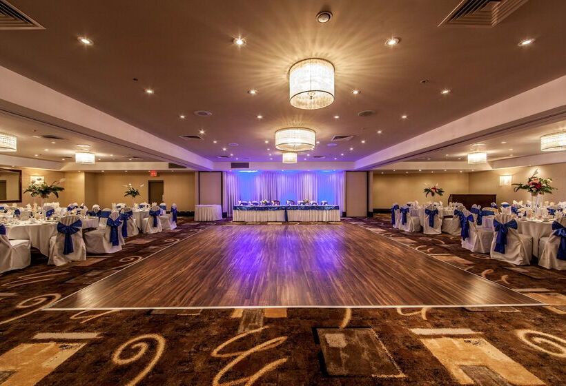 Radisson Hotel Montreal Airport