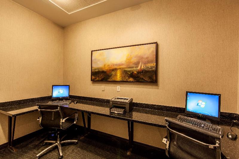 Radisson Hotel Montreal Airport