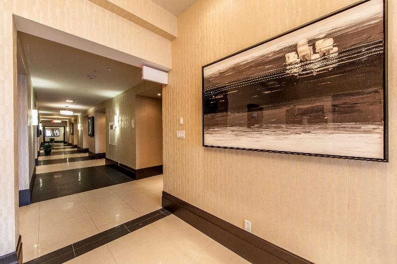 Radisson Hotel Montreal Airport