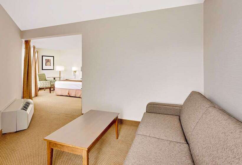 酒店 Ramada By Wyndham Kamloops