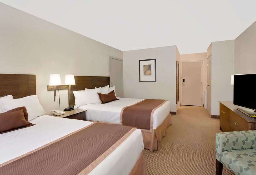 酒店 Ramada By Wyndham Kamloops