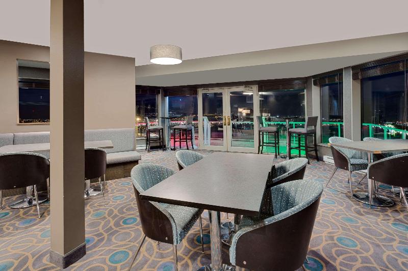 酒店 Ramada By Wyndham Kamloops