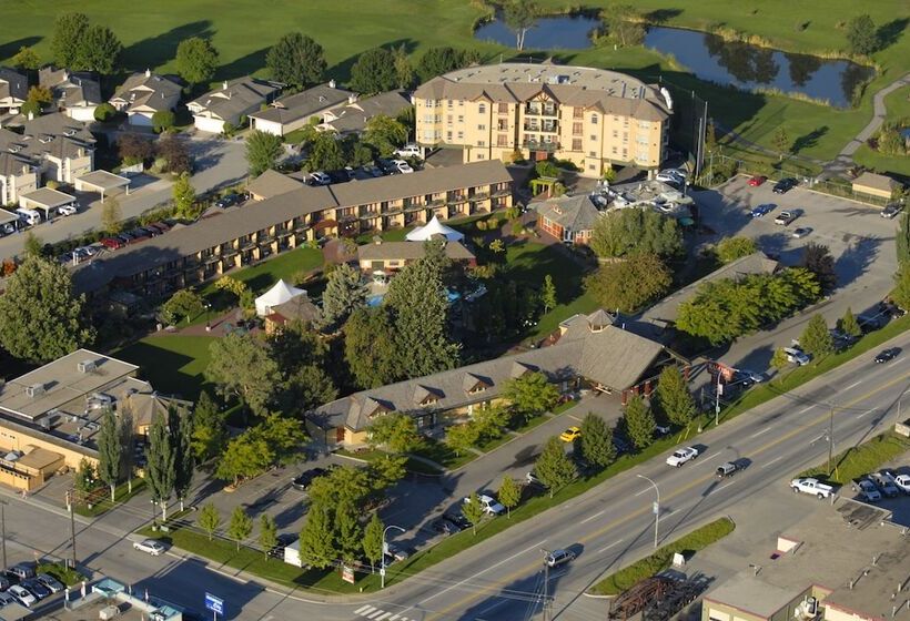 ホテル Balcomo, A Ramada By Wyndham