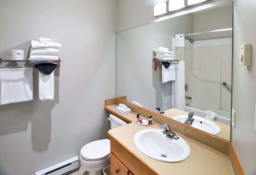 ホテル Balcomo, A Ramada By Wyndham