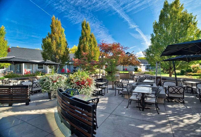 ホテル Balcomo, A Ramada By Wyndham