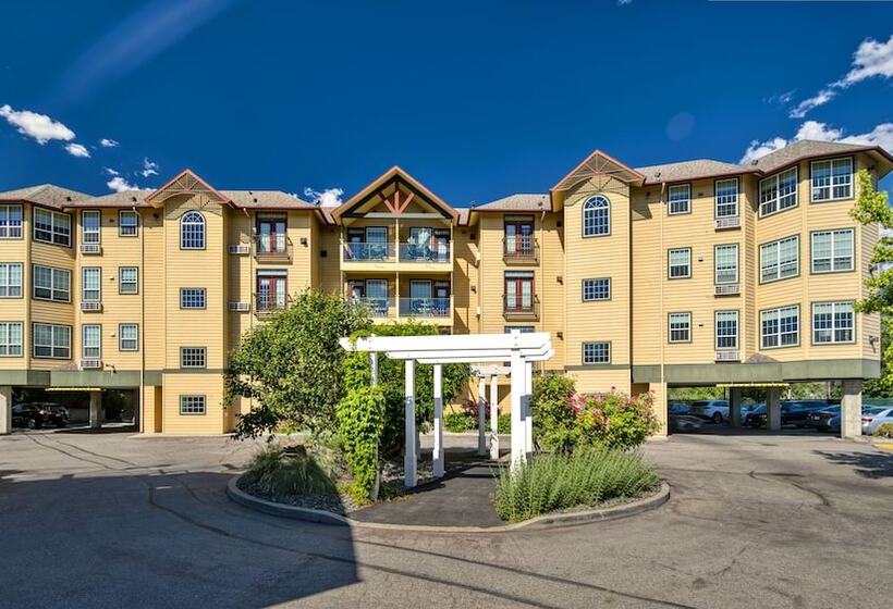 ホテル Balcomo, A Ramada By Wyndham