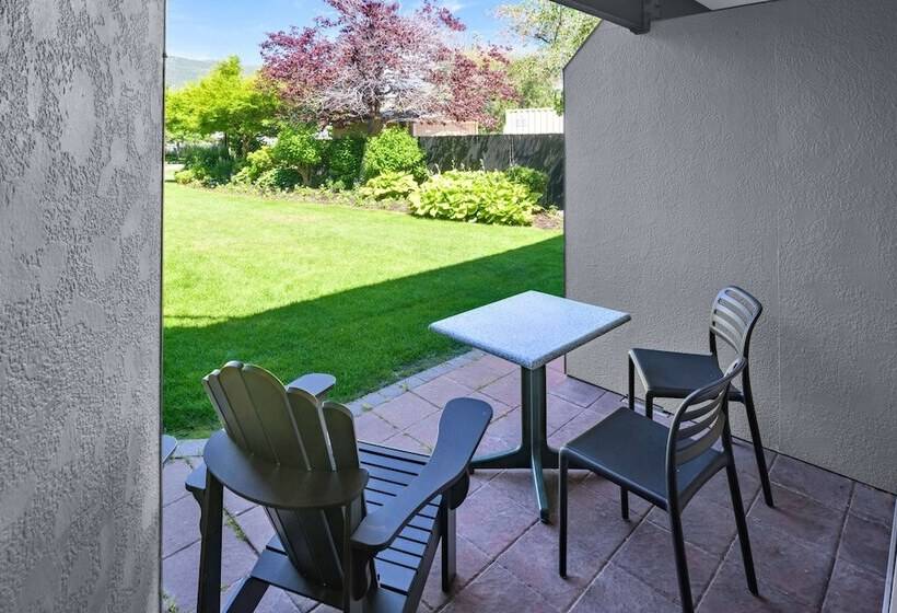 ホテル Balcomo, A Ramada By Wyndham