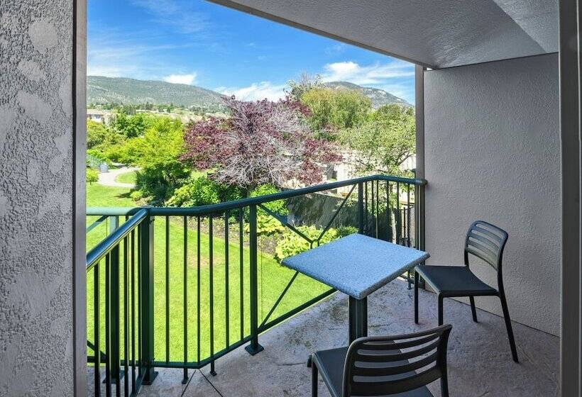 ホテル Balcomo, A Ramada By Wyndham