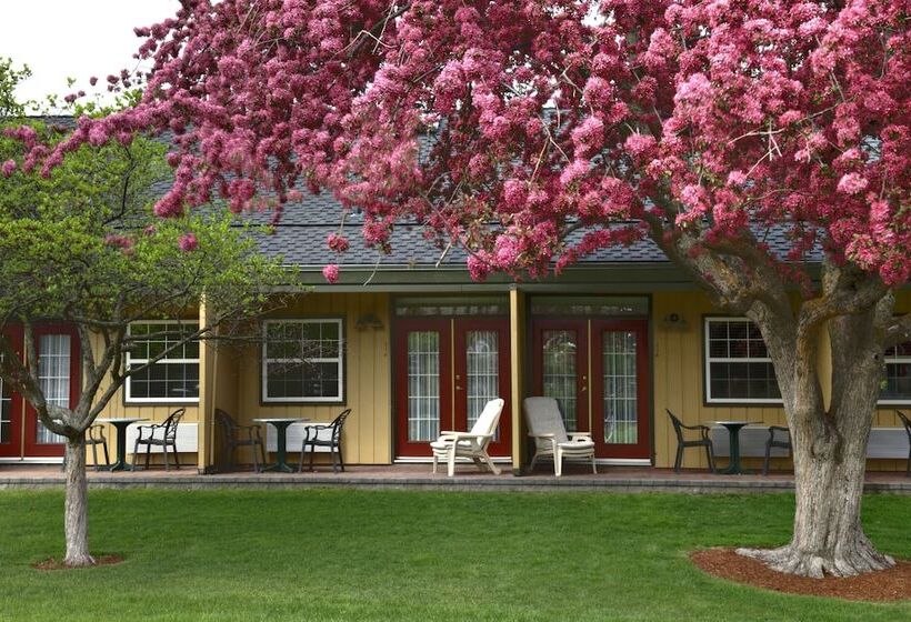 ホテル Balcomo, A Ramada By Wyndham