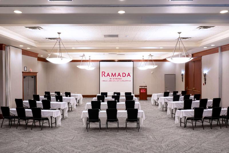 ホテル Balcomo, A Ramada By Wyndham