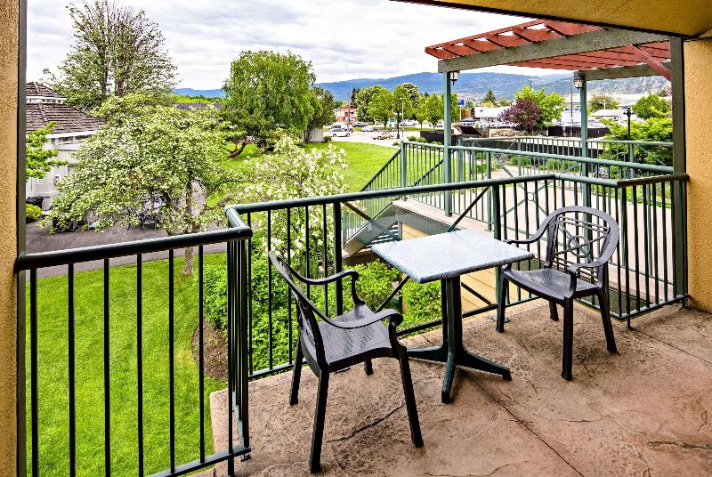 ホテル Balcomo, A Ramada By Wyndham