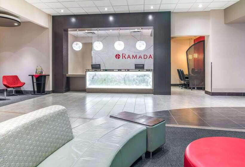 酒店 Ramada By Wyndham Saskatoon