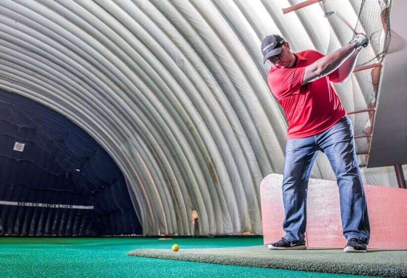 酒店 Ramada By Wyndham Saskatoon