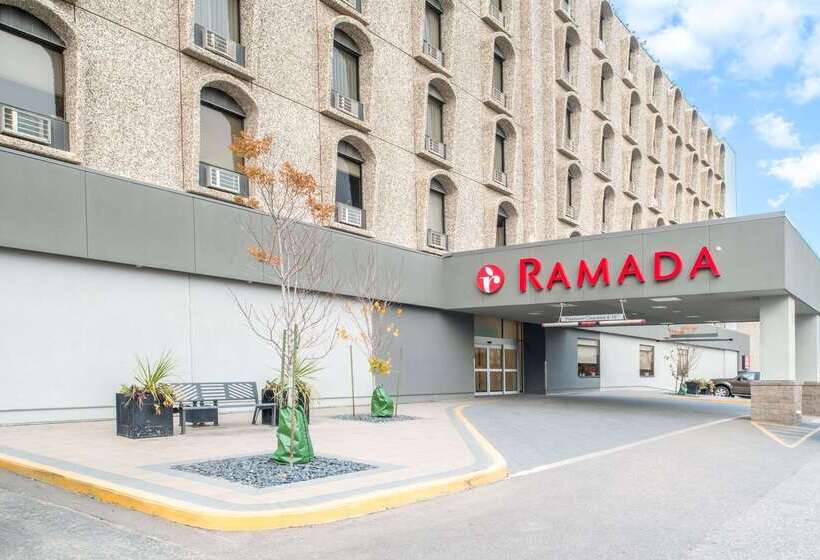 هتل Ramada By Wyndham Saskatoon
