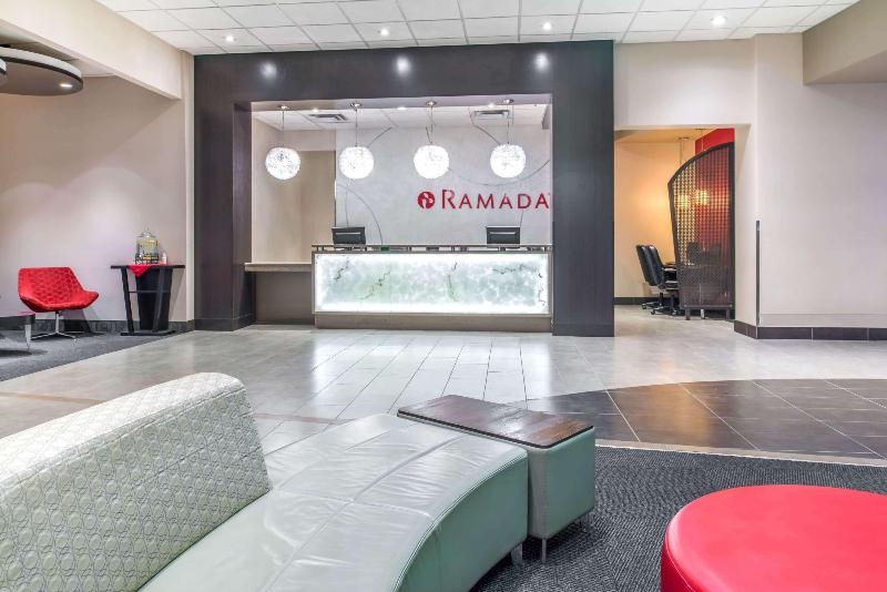 هتل Ramada By Wyndham Saskatoon