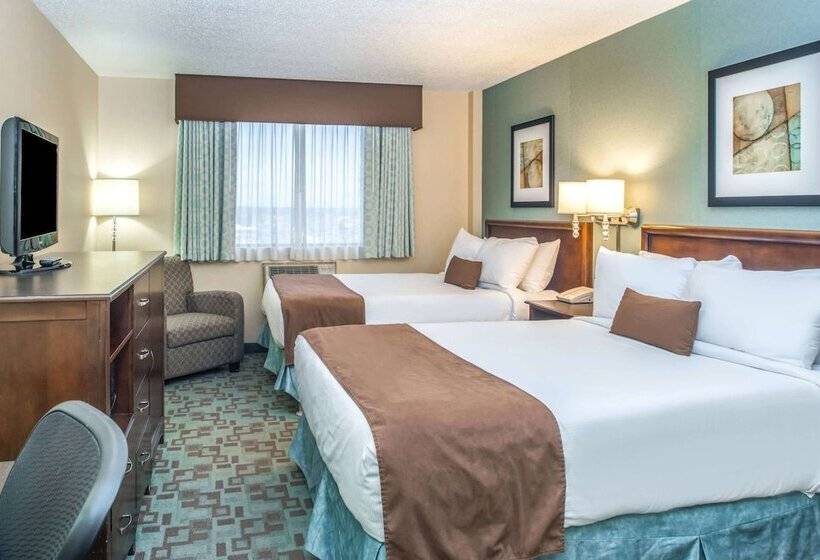 酒店 Ramada By Wyndham Saskatoon