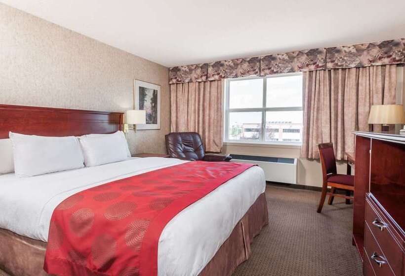 בית מלון כפרי Ramada By Wyndham Sherwood Park