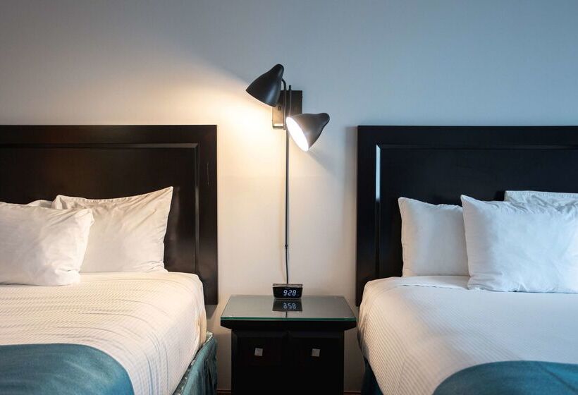 Отель Ramada By Wyndham Surrey/langley